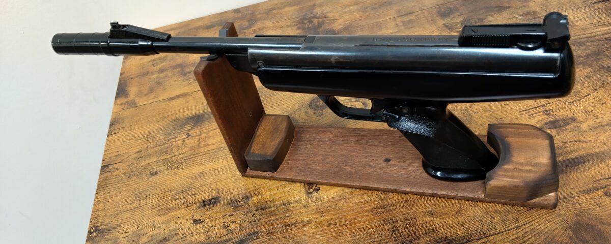 Pistol display stand